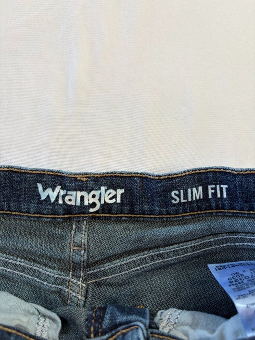 Wrangler Men's Slim Fit Jeans 29x30; Style 112370324 Dark Wash. - Picture 6 of 9